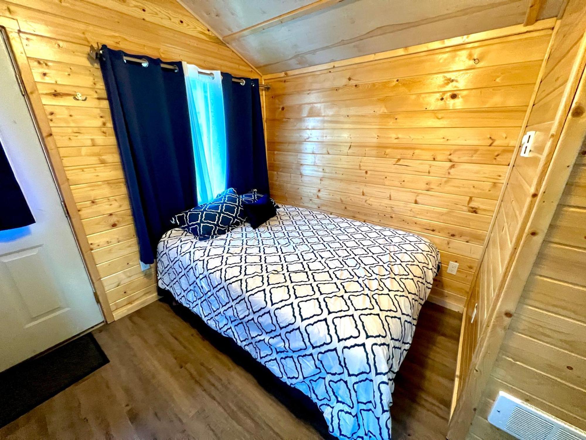 Triple G'S Resort - Cabin 8 Pinnacle Phòng bức ảnh